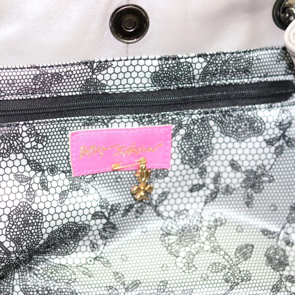 Purse - Picture 4 of 4